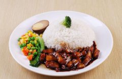 <b>特色品牌外婆屯鹵肉飯優(yōu)勢多，滿足你致富的需求！</b>